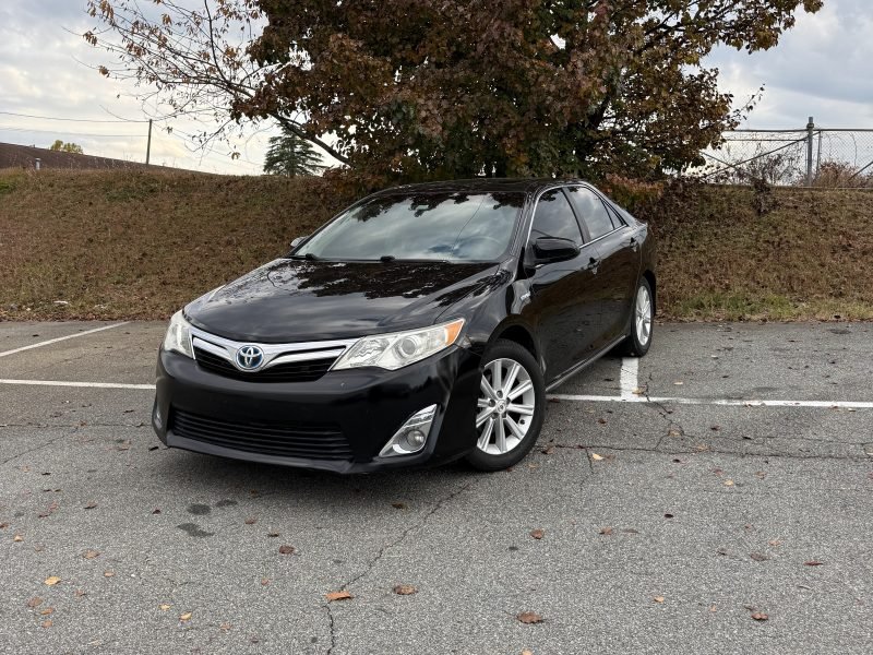 2012 Toyota Camry Hybrid we bought — not running